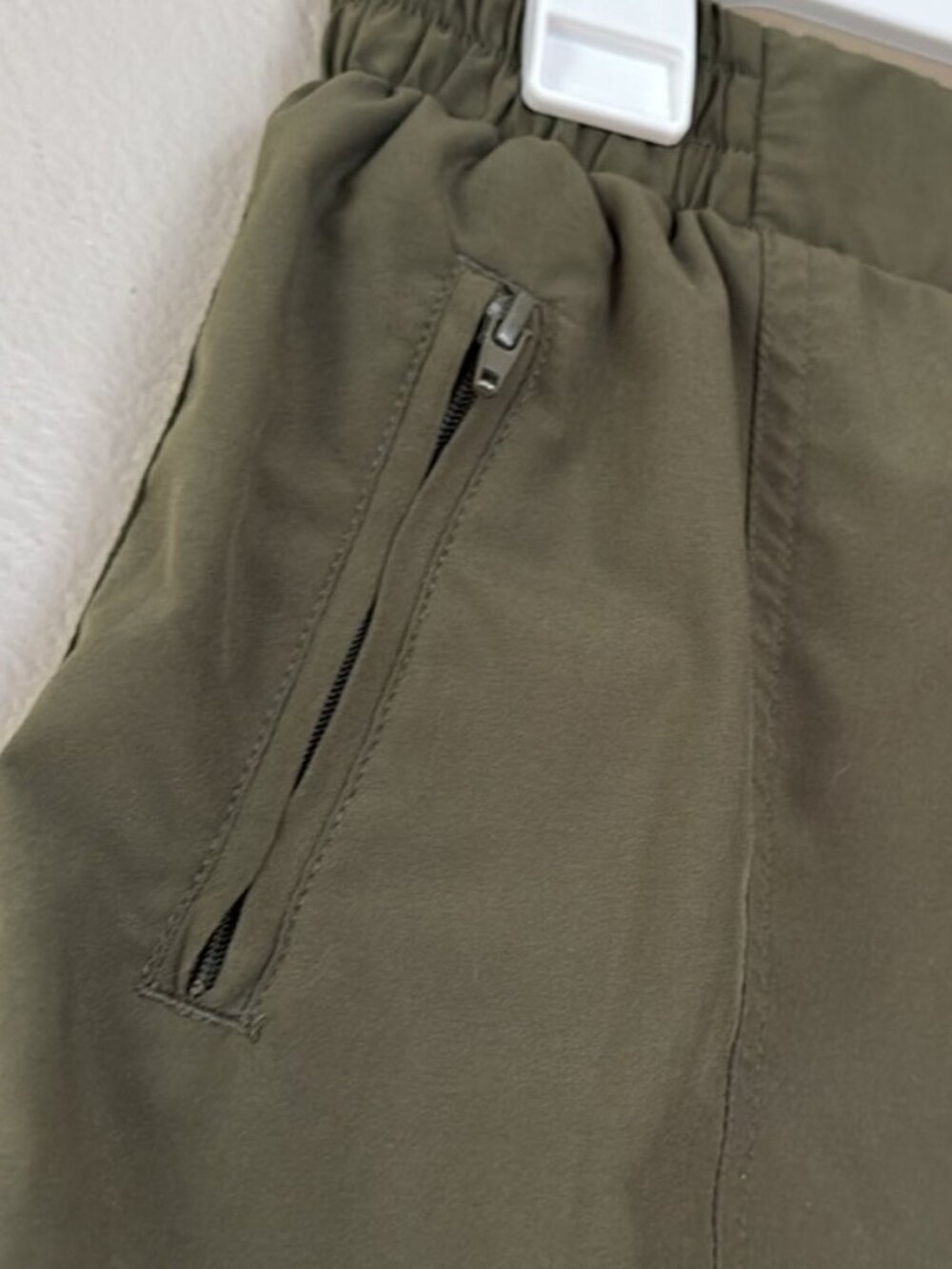 Green Women's Shorts XS - Picture 2 of 3
